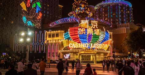 Macau shuts down all casinos for first time in pandemic amid Covid ou.